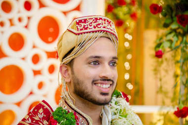 Grooms Click