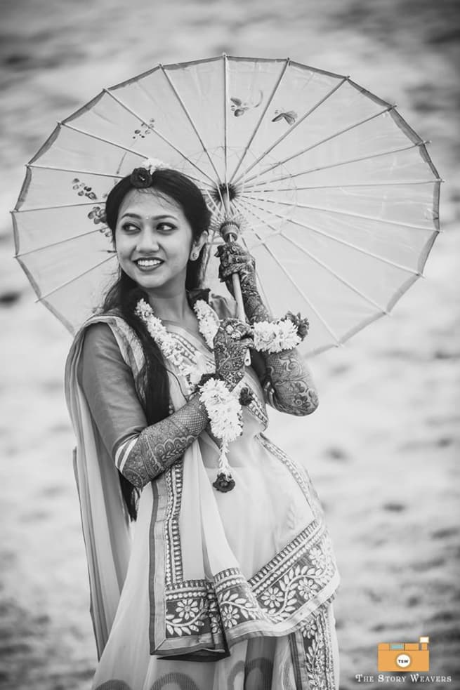 Bridal Click With Umbrella