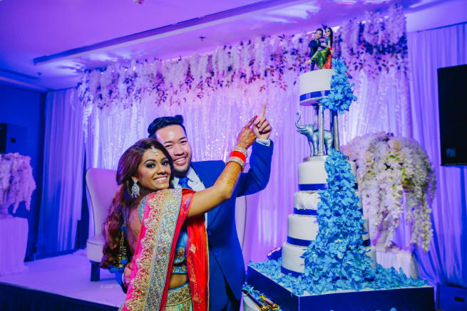 Couple Cake Cutting