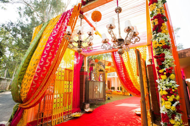 Beautiful Entrance Decoration