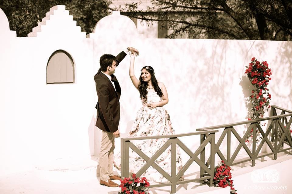 couple dance:the story weavers