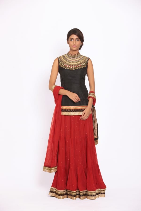 black and maroon lehanga:ritu kumar