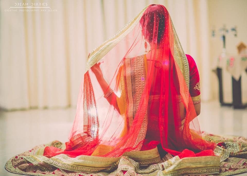 bride pose:dream diaries