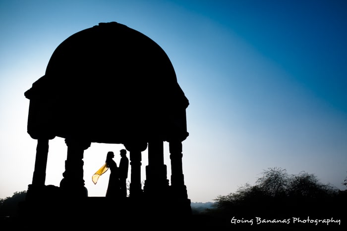 couple photograph:going bananas photography