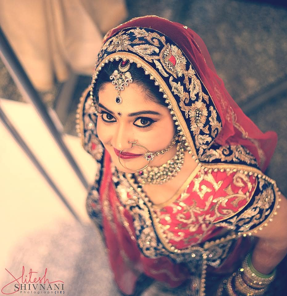 beautiful bridal makeup photography:hitesh shivnani photography