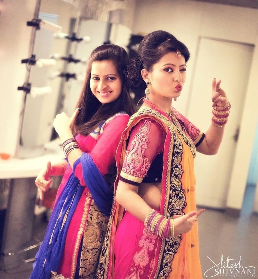 sangeet outfit photography:hitesh shivnani photography