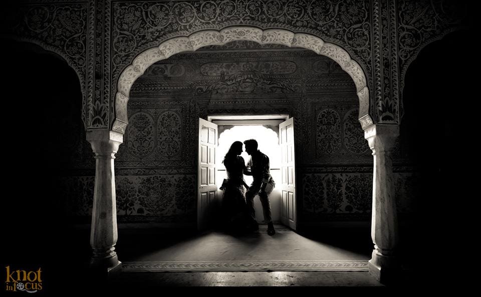 couple shadow photo:knotinfocus