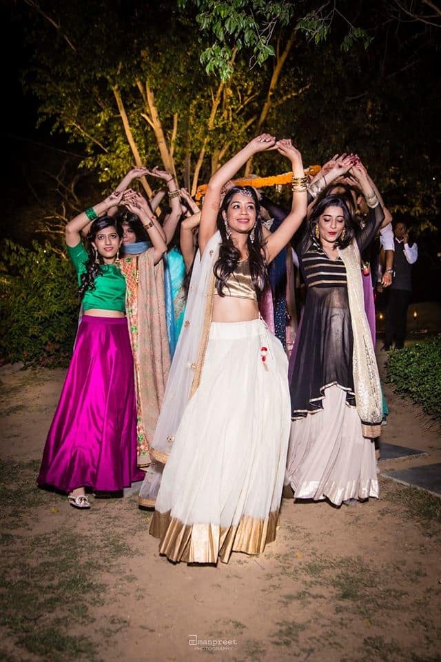 the baraat dance!:geetanjali salon, raju mehandi wala, amanpreet photography, ole couture