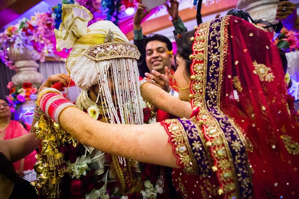 wedding ritual jai mala:candid shutters