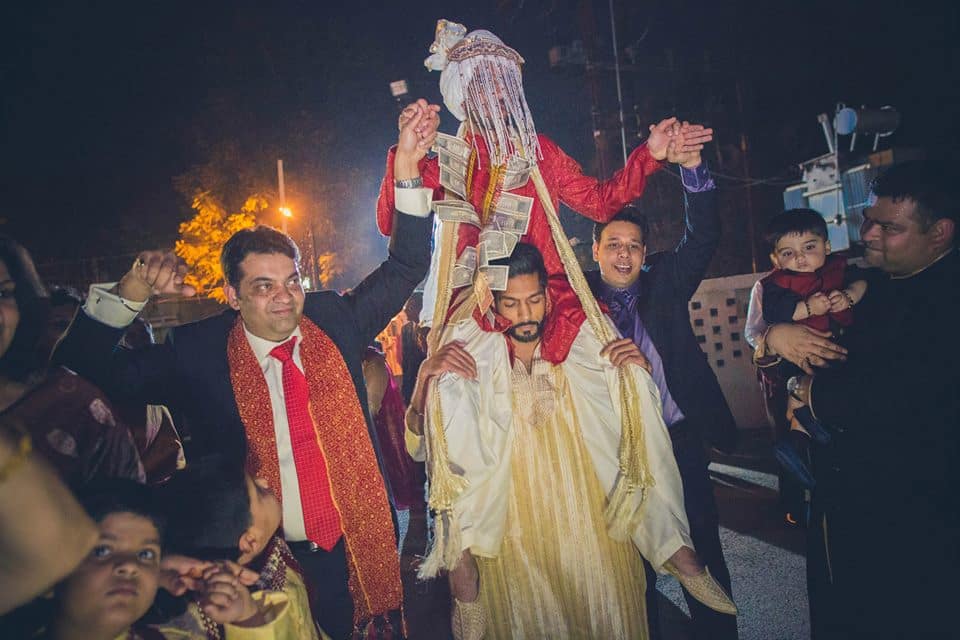 groom entry:candid shutters