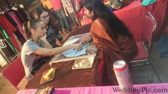 Tarot Card Reader Priyanka Astrologers weddingplz