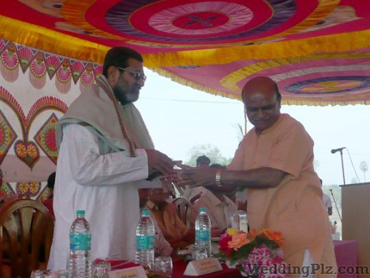Shashtri Sheshavbhai Desai Guruji Astrologers weddingplz