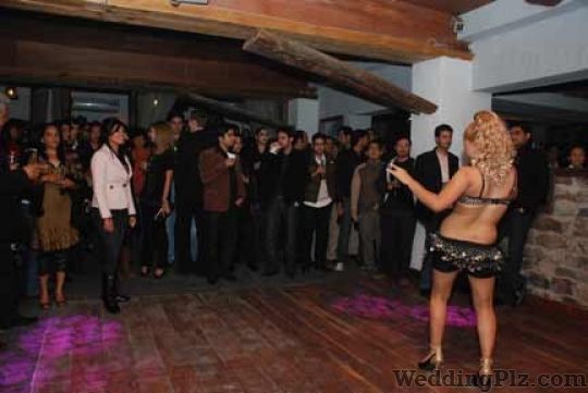 Den Discotheques weddingplz