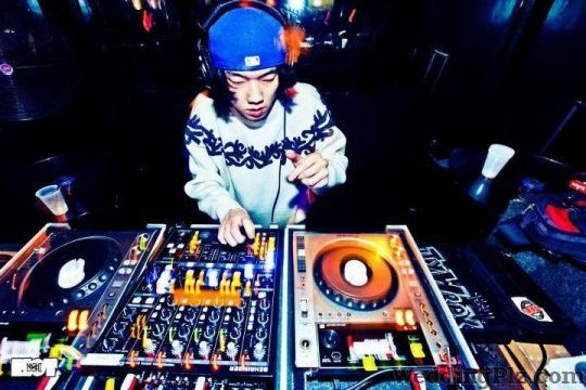 Crazy Beats DJ weddingplz