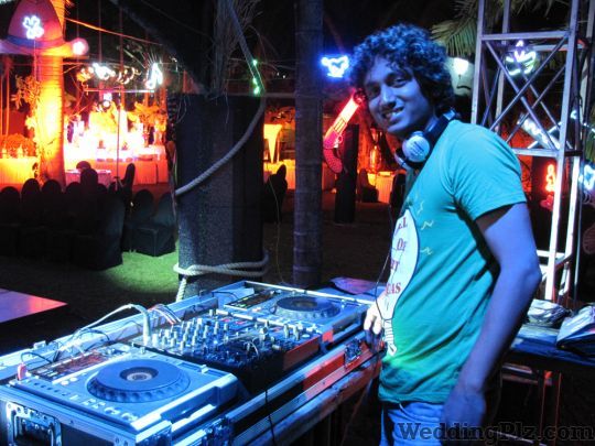 Sound Busters DJ weddingplz