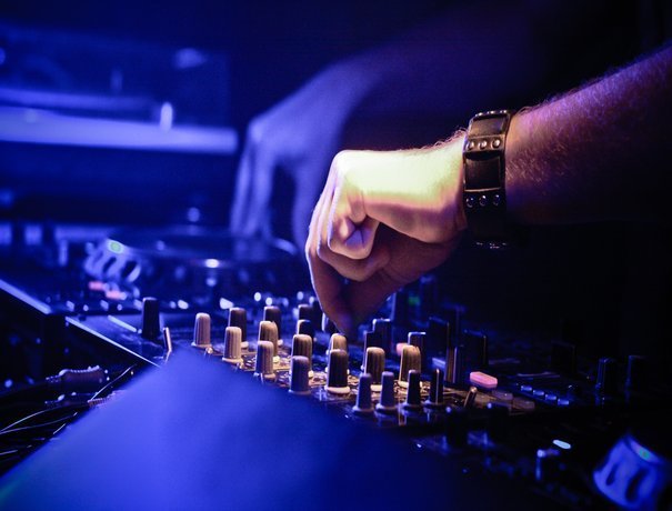 Studio 69 DJ weddingplz