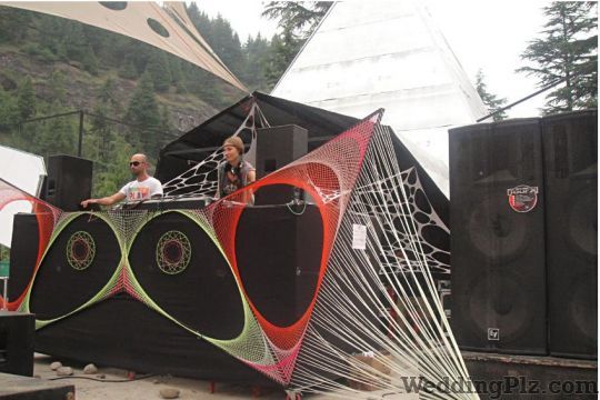 Breakthru Sounds DJ weddingplz