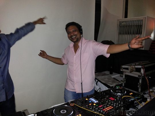 DJ Naren DJ weddingplz