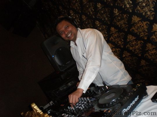 DJ Naren DJ weddingplz