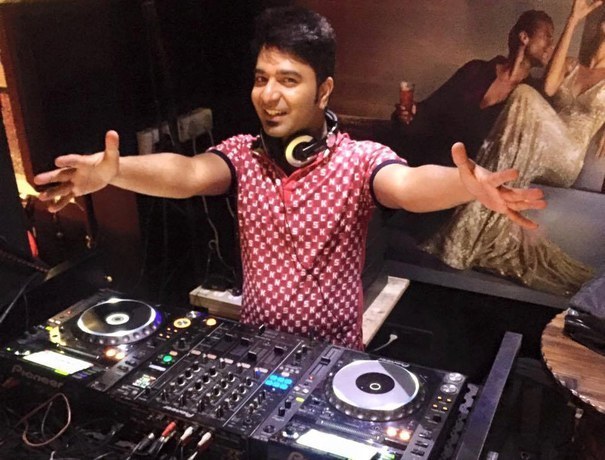DJ Prashant and BhangraTronics DJ weddingplz
