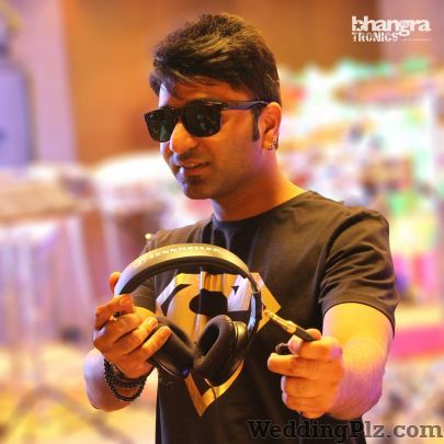 DJ Prashant and BhangraTronics DJ weddingplz