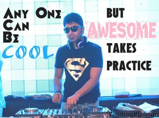 DJ Prashant and BhangraTronics DJ weddingplz