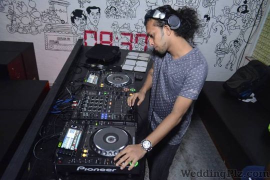 DJ Sumit Shenoy DJ weddingplz
