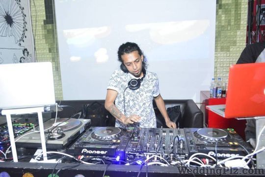DJ Sumit Shenoy DJ weddingplz