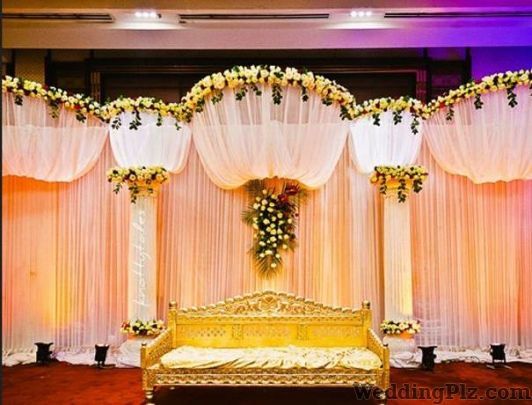 Universal Flowers Florists weddingplz