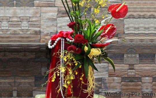 Bloom And Hues Florists weddingplz