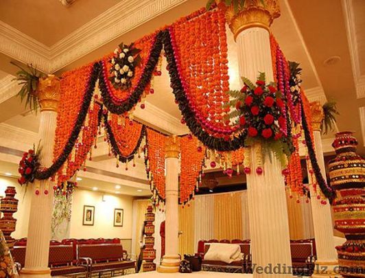 Goldy Flowers Decoration Florists weddingplz