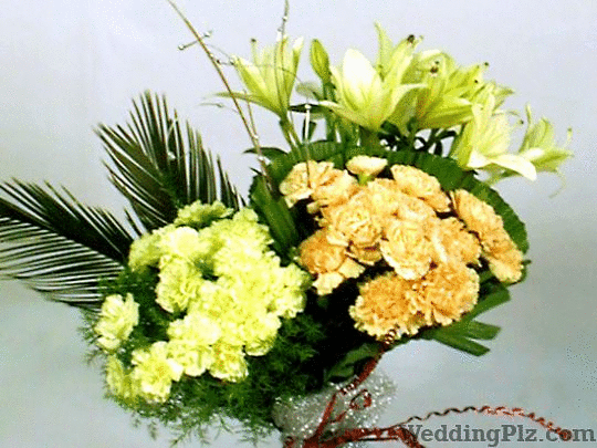 E Flowers R Us Florists weddingplz