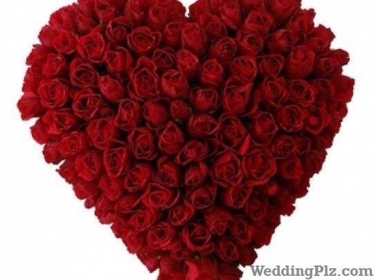 Gift Martini Florists weddingplz