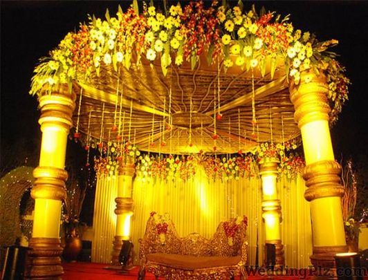 St Loren Connoisseurs Flowers Florists weddingplz