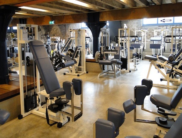 A.U.M. Body Toning Studio Gym weddingplz