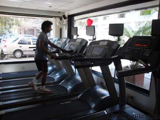 Planet Health Gym weddingplz