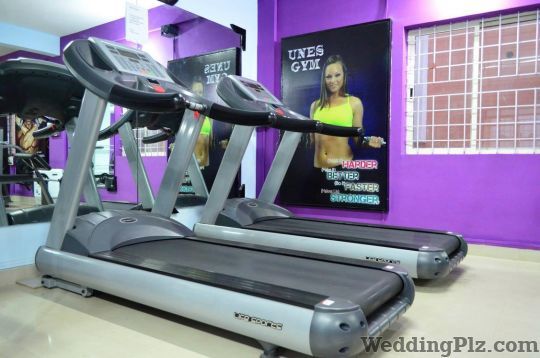 UNES Fitness Club Gym weddingplz