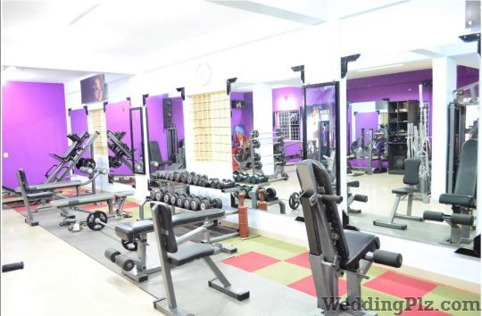 UNES Fitness Club Gym weddingplz