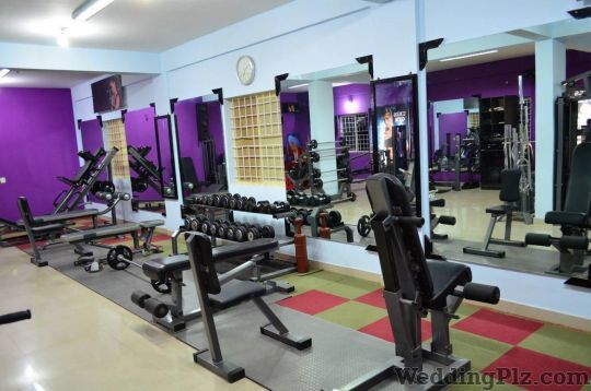 UNES Fitness Club Gym weddingplz