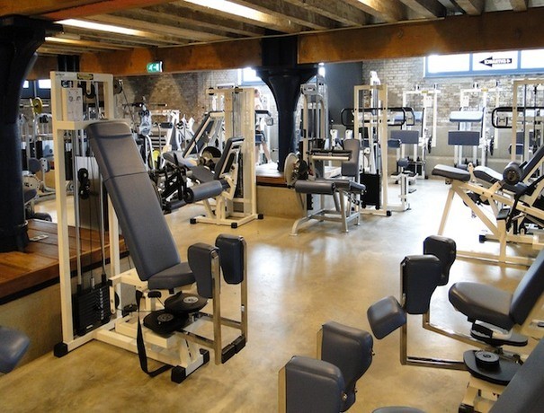 Club Fitline Gym weddingplz