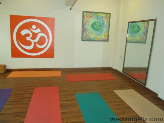 Universal Yoga Group Gym weddingplz