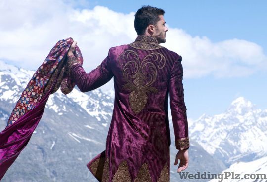 Kora By Nilesh Mitesh Groom Wear weddingplz