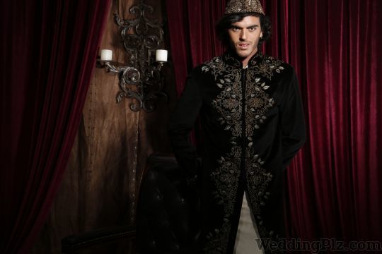 Viraj Mahajan Couture Groom Wear weddingplz
