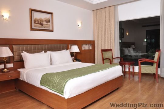 Lily White Hotel Hotels weddingplz