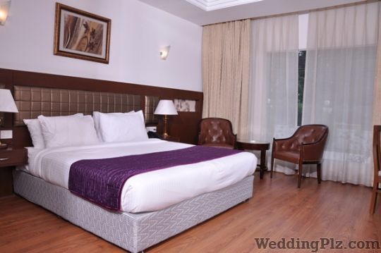 Lily White Hotel Hotels weddingplz