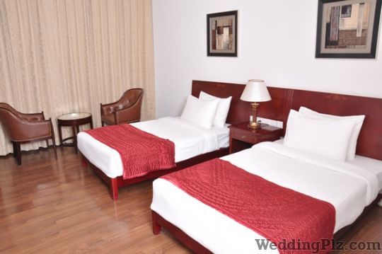 Lily White Hotel Hotels weddingplz