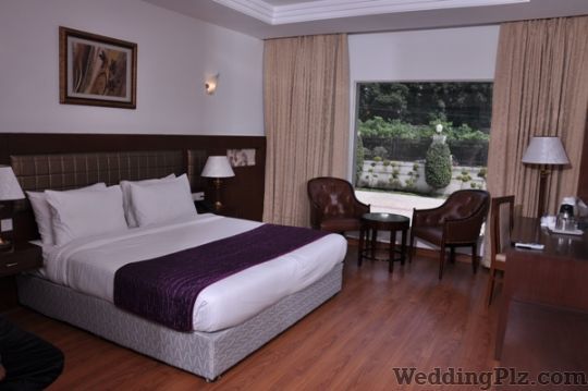 Lily White Hotel Hotels weddingplz