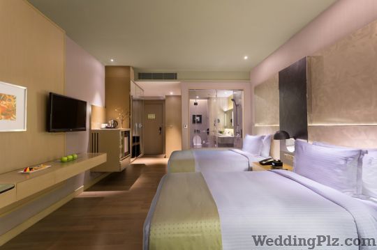 Holiday Inn Hotels weddingplz