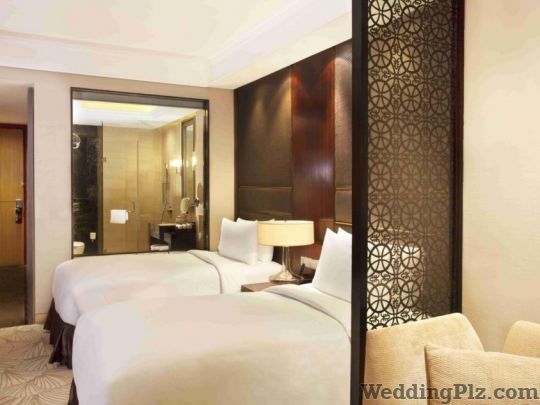 Crowne Plaza Hotels weddingplz