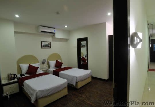 Signature Crest Hotels weddingplz